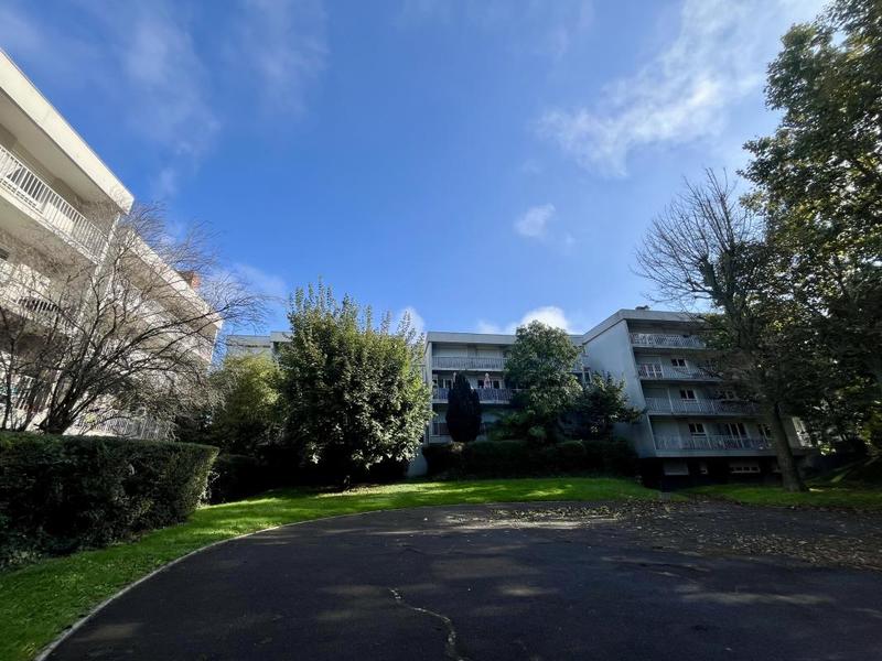 Appartement ancien - 42 m² - 2 pièces