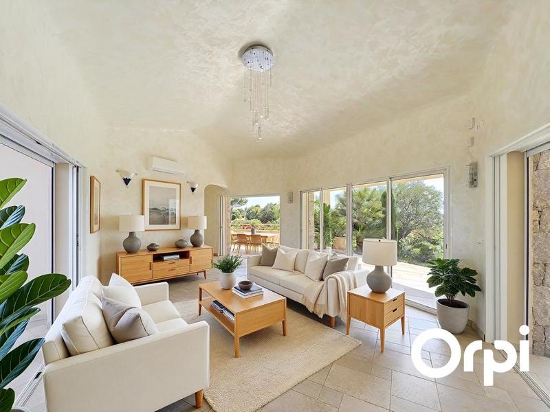 Villa - 300 m² - 7 pièces