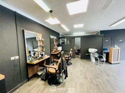 Immeuble - 30 m² - 2 pièces