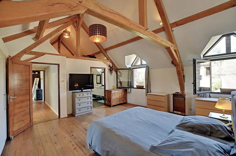 Maison - 450 m² - 13 pièces