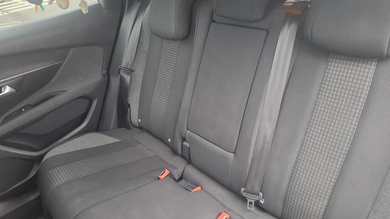 Peugeot 3008 1.5 BlueHDi 130 Active Business - Entretien constructeur