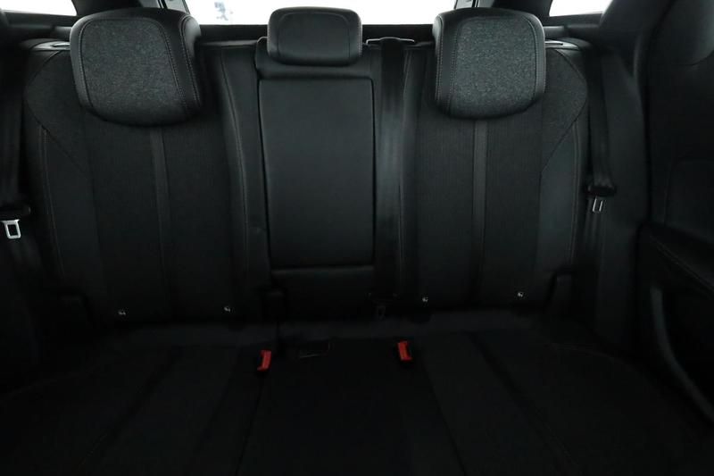 Peugeot 3008 2.0 Blue-HDi Gt Line 150 ch