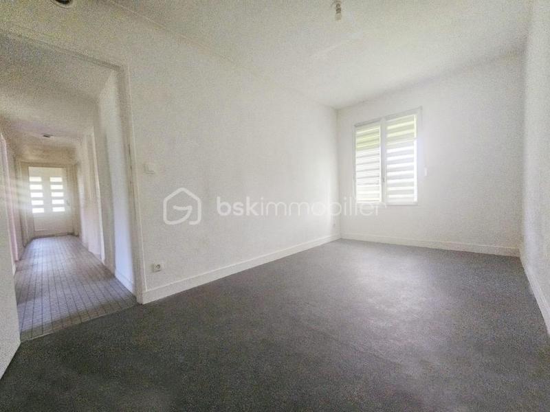 Maison traditionnelle - 92 m² - 5 pièces