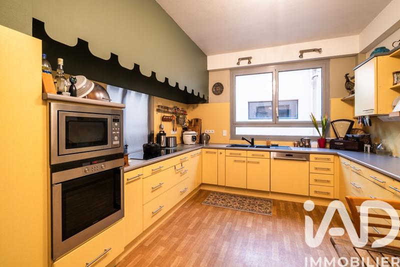 Appartement - 304 m² - 5 pièces