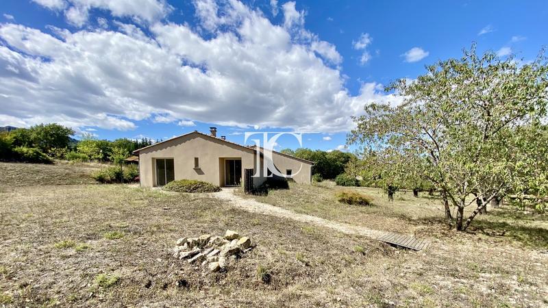 Maison de bois - 182 m² - 6 pièces