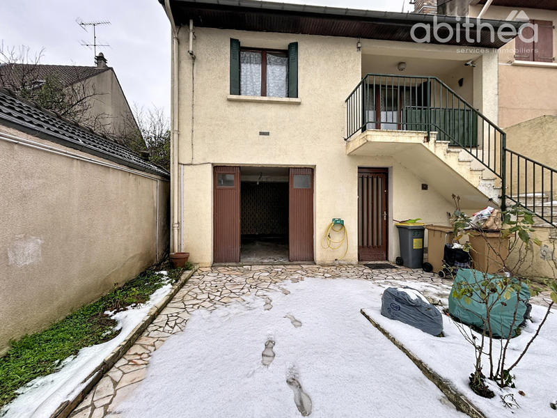 Maison - 88 m² - 4 pièces