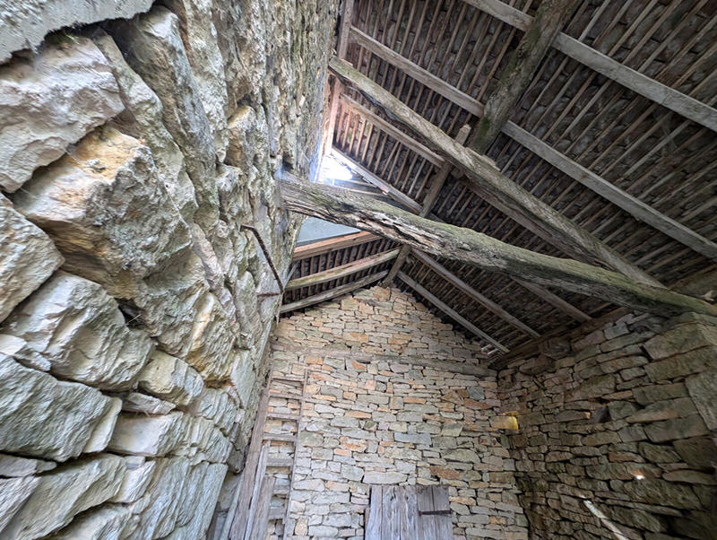 Maison - 100 m² - 2 pièces