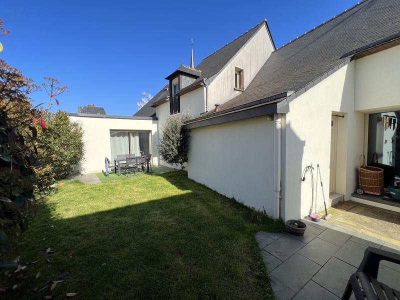 Maison - 168 m² - 6 pièces