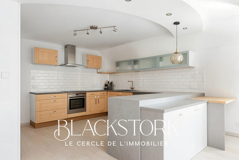 Maison - 183 m² - 5 pièces