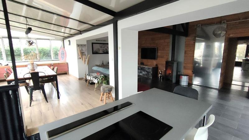 Maison - 111 m² - 6 pièces