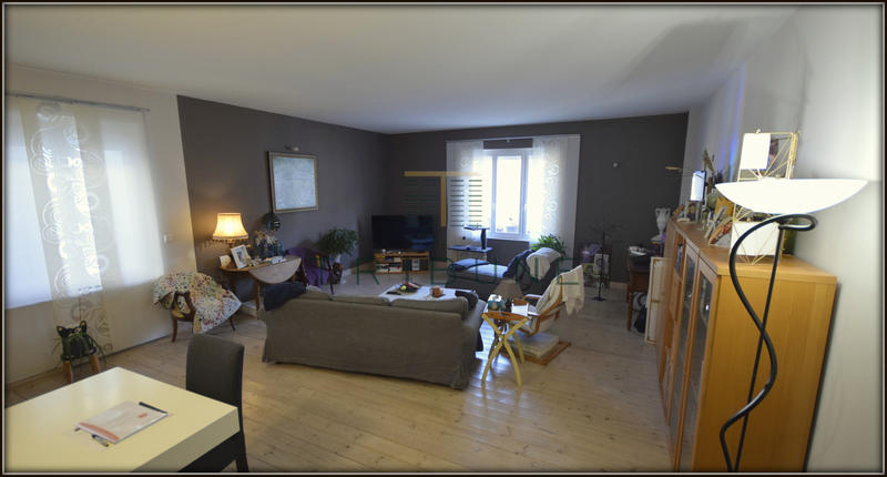 Maison - 200 m² - 6 pièces