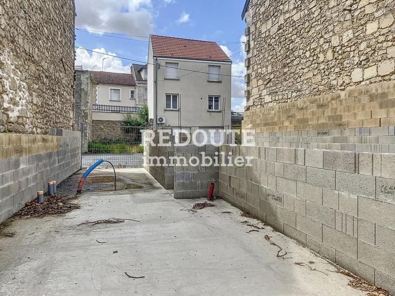 Terrain constructible - 246 m²