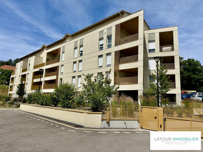 Appartement - 84 m² - 4 pièces