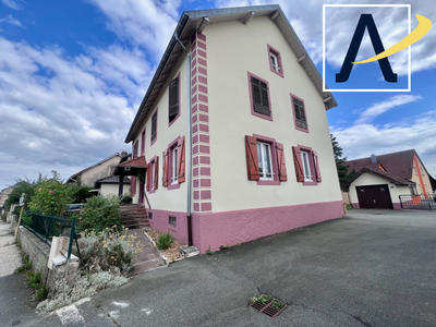 Appartement - 90 m² - 5 pièces