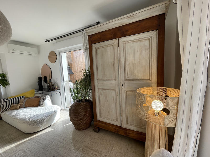 Maison bourgeoise - 250 m² - 8 pièces