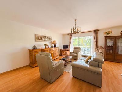 Appartement - 81 m² - 3 pièces