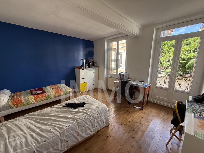 Maison - 214 m² - 6 pièces