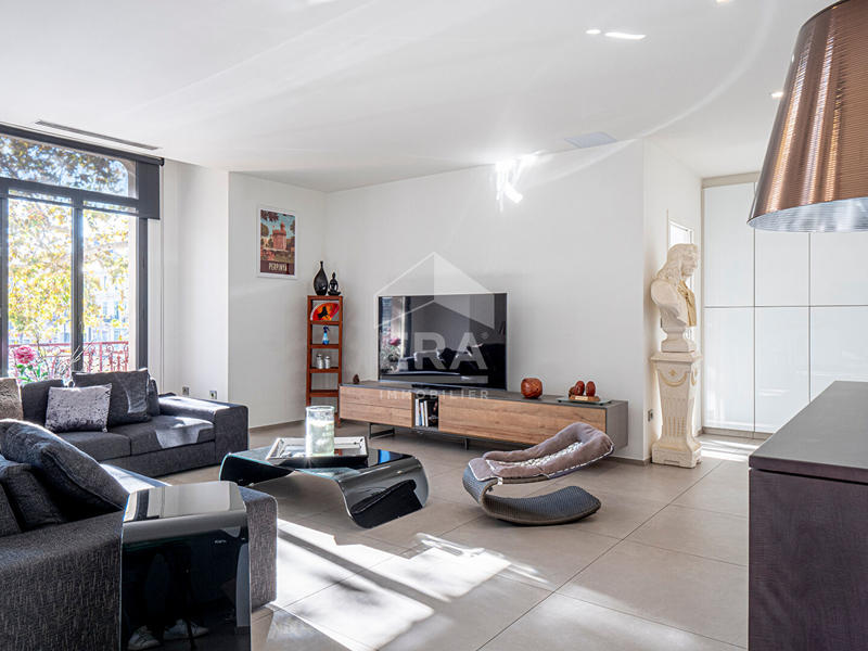 Appartement - 142 m² - 4 pièces