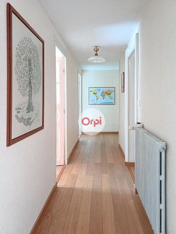 Maison - 205 m² - 6 pièces