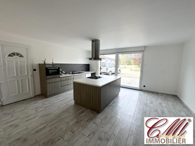 Maison - 215 m² - 7 pièces