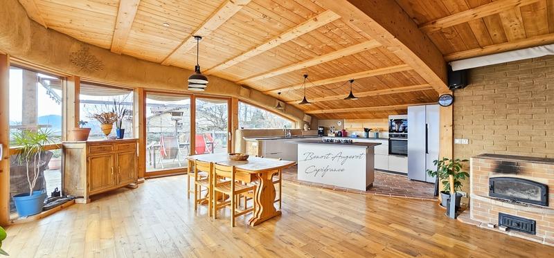 Maison - 161 m² - 7 pièces