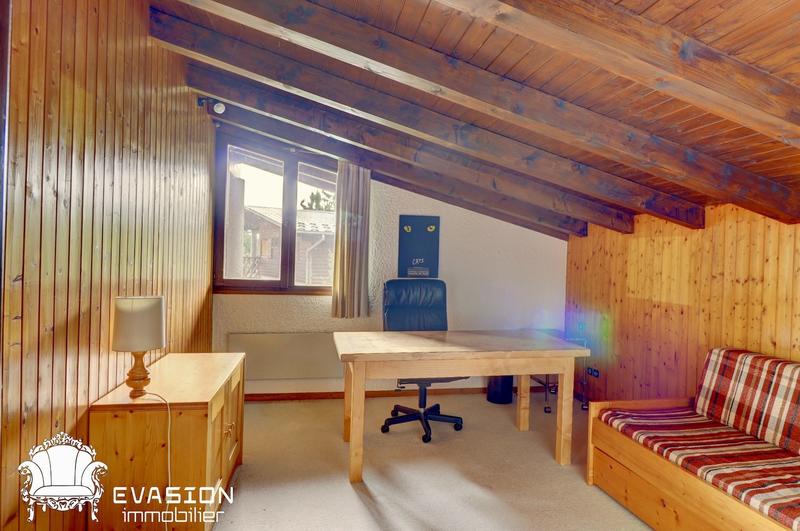 Châlet - 200 m² - 8 pièces