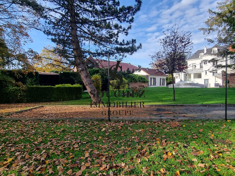 Maison - 170 m² - 8 pièces