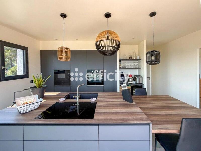 Villa - 152 m² - 4 pièces