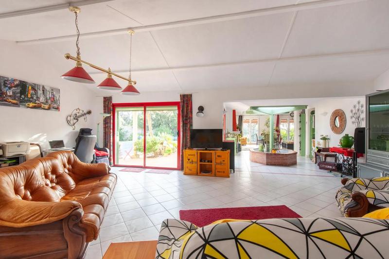 Maison - 197 m² - 5 pièces