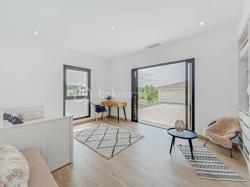 Maison - 170 m² - 5 pièces