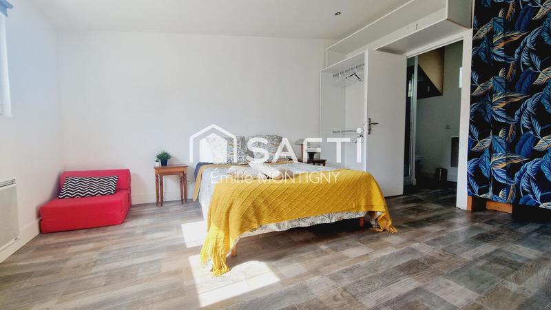 Maison - 219 m² - 9 pièces