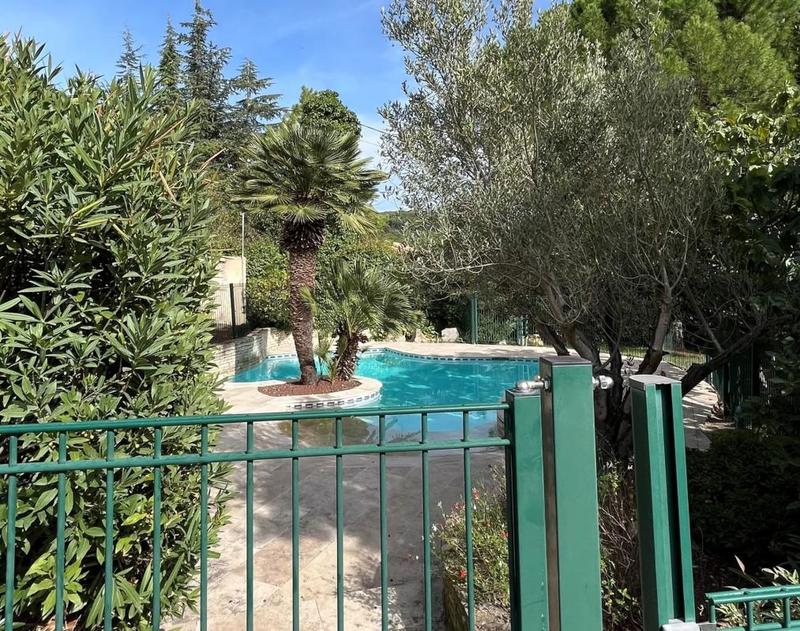 Maison - 195 m² - 8 pièces