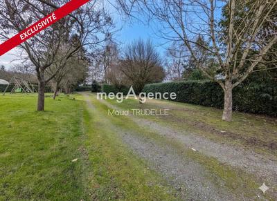 Maison - 408 m² - 14 pièces