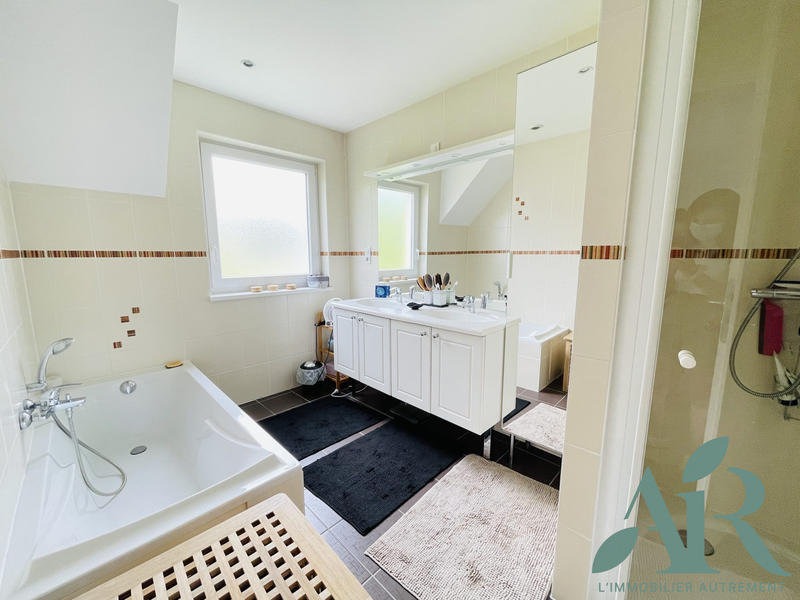 Maison - 115 m² - 5 pièces