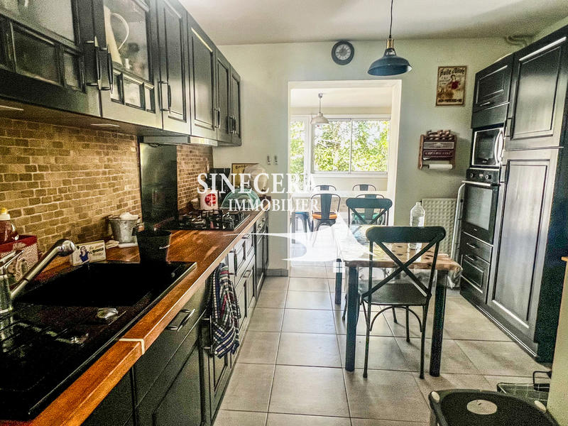 Maison - 94 m² - 4 pièces