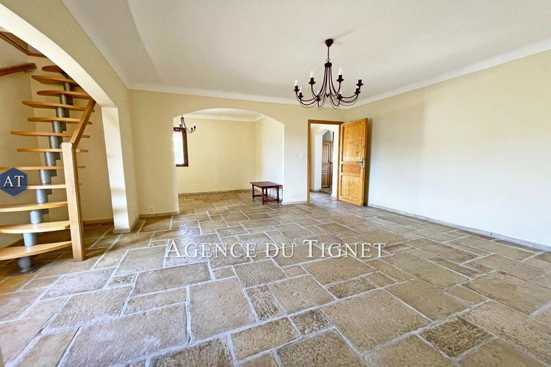 Appartement - 142 m² - 6 pièces