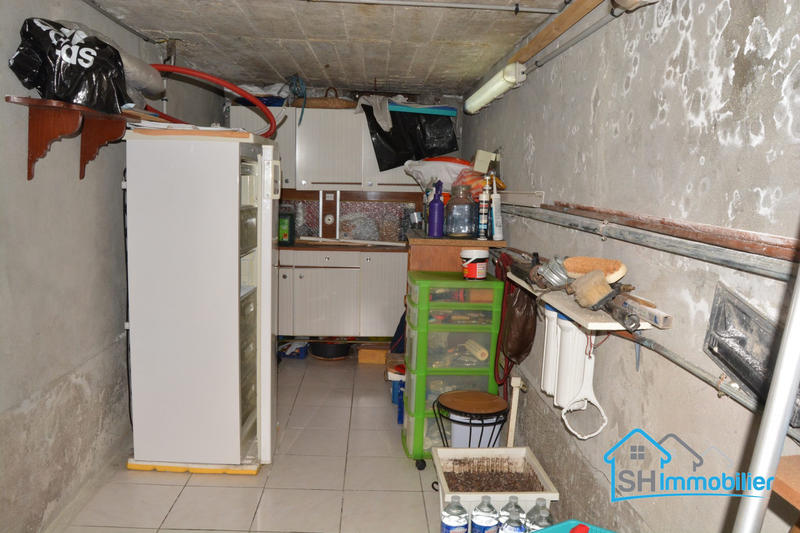 Maison - 90 m² - 5 pièces