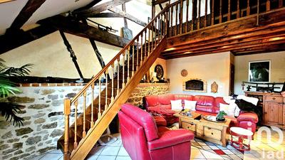 Maison - 195 m² - 7 pièces