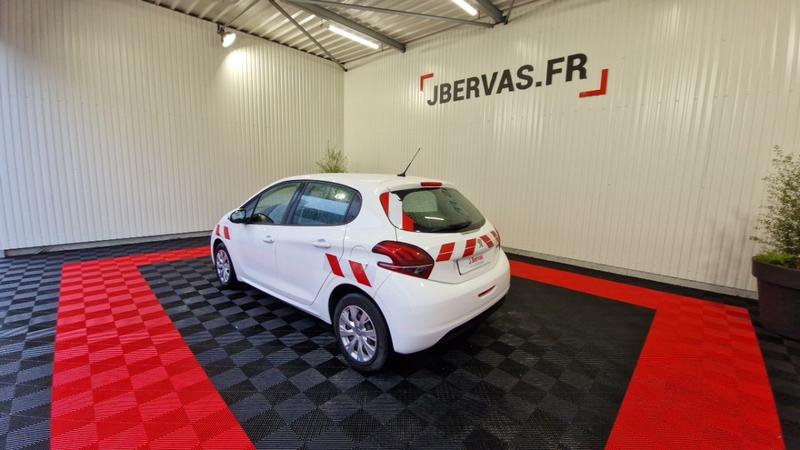 Peugeot 208 affaire Bluehdi 100 Ss Premium