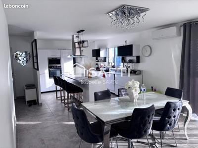 Maison - 108 m² - 4 pièces