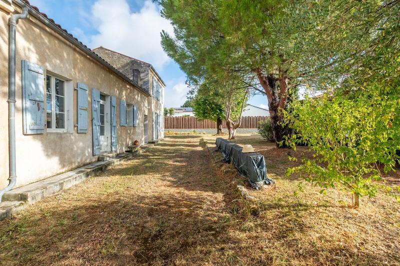 Maison en pierre - 105 m² - 4 pièces