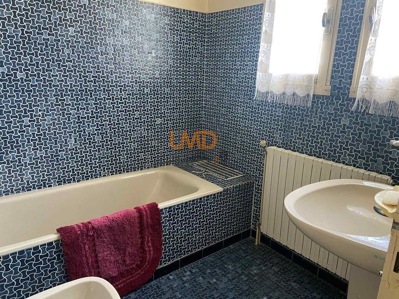 Maison - 95 m² - 5 pièces