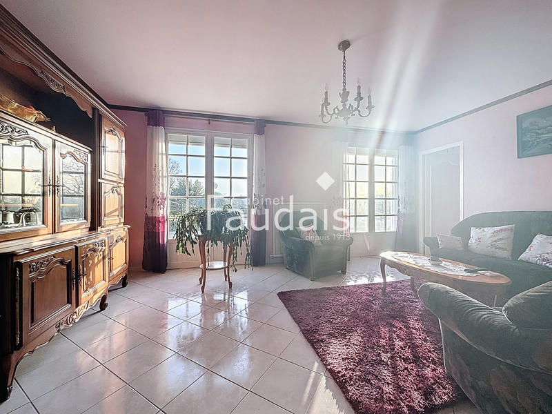 Maison - 97 m² - 5 pièces