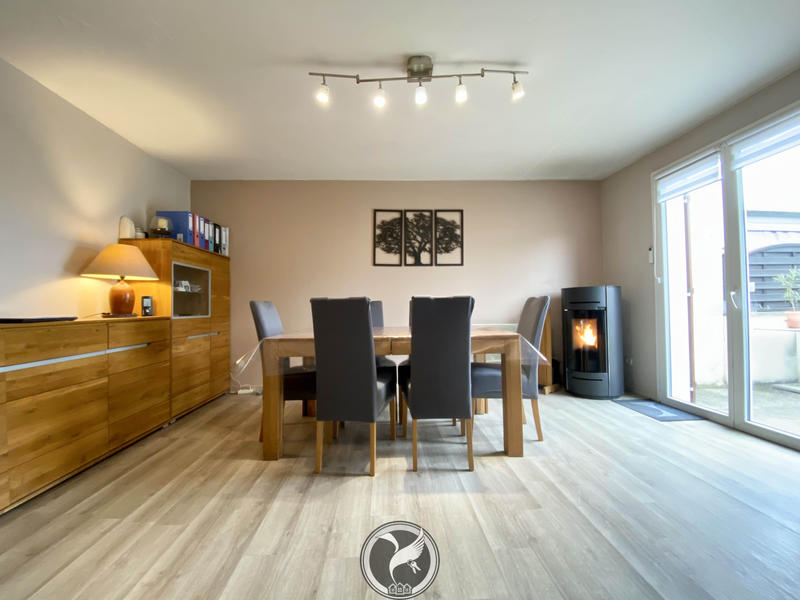 Maison - 90 m² - 4 pièces