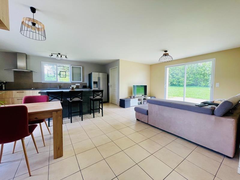 Maison - 93 m² - 4 pièces