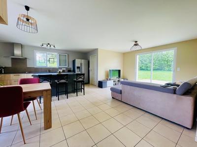 Maison - 93 m² - 4 pièces