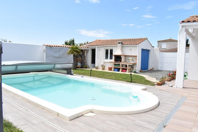 Maison - 180 m² - 5 pièces