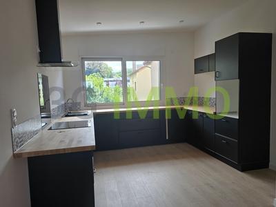 Appartement - 90 m² - 4 pièces