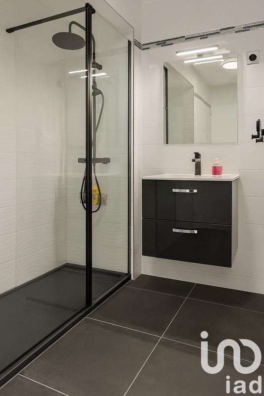 Maison de village - 237 m² - 7 pièces