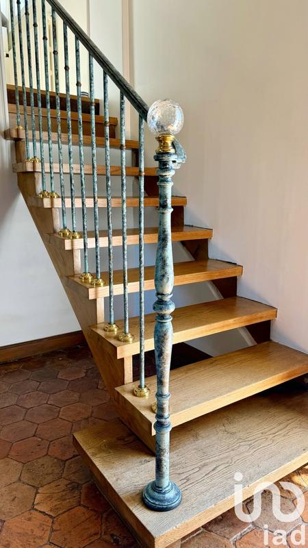 Maison - 196 m² - 7 pièces